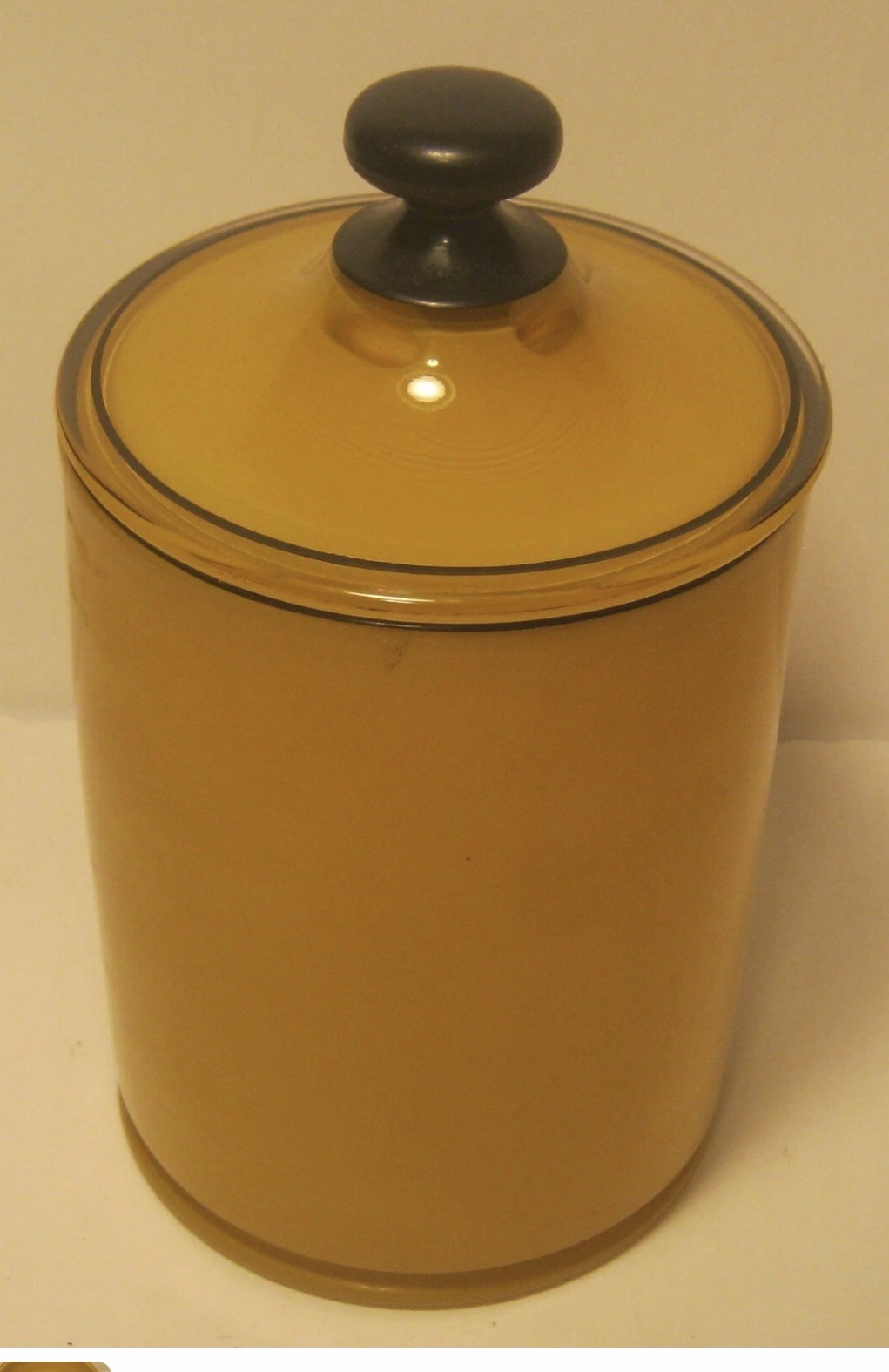 1800 Tobacco Jar