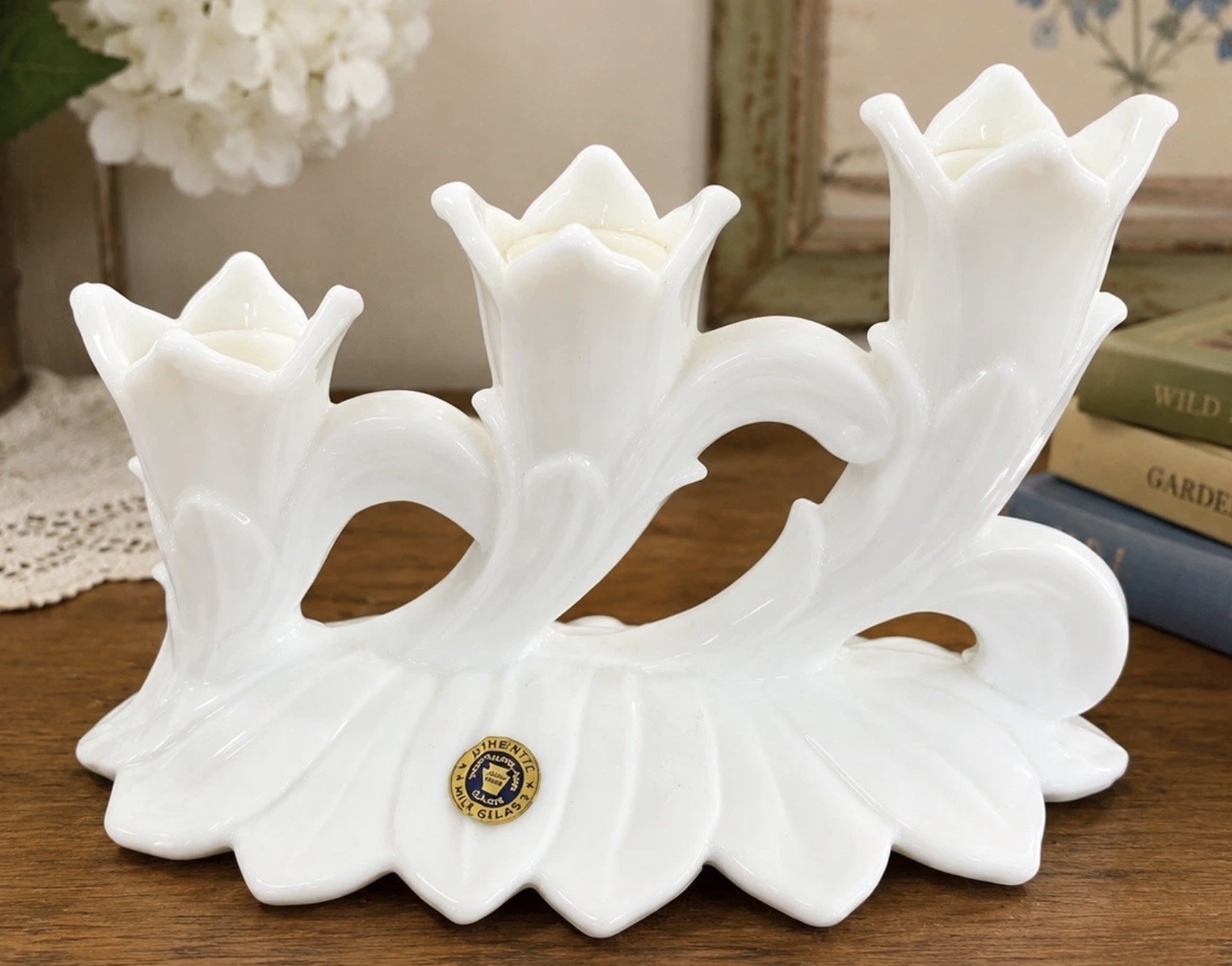 Lotus 3-Part Candleholder 