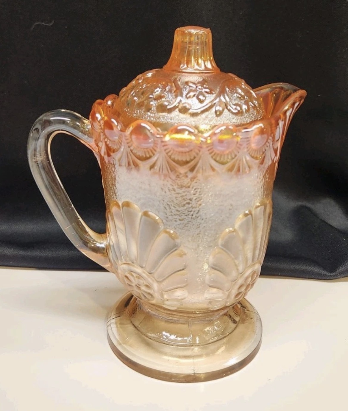 Victor / Shell and Jewell Creamer Marigold 