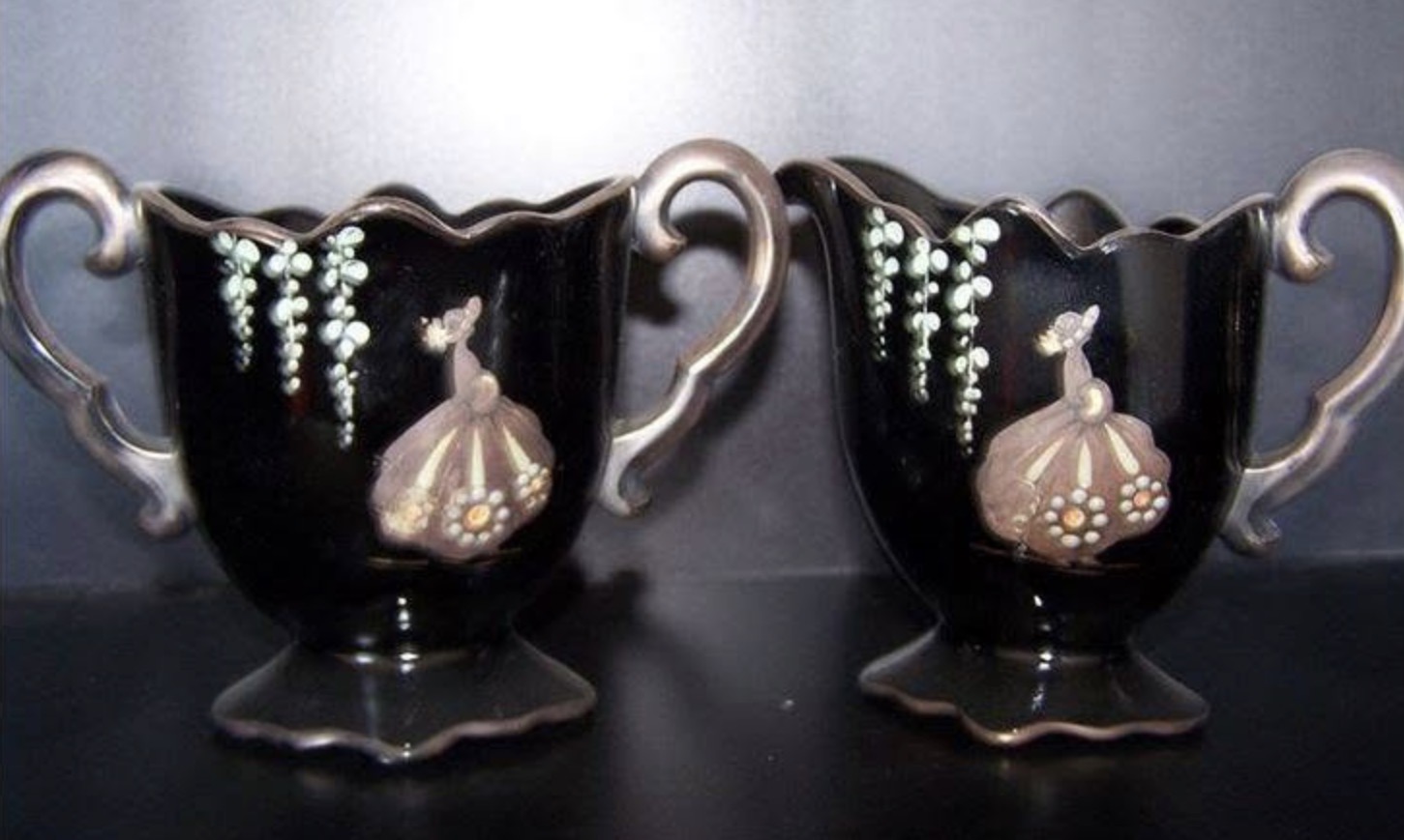 1706 Creamer and Sugar Southern Belle with Spanish Moss