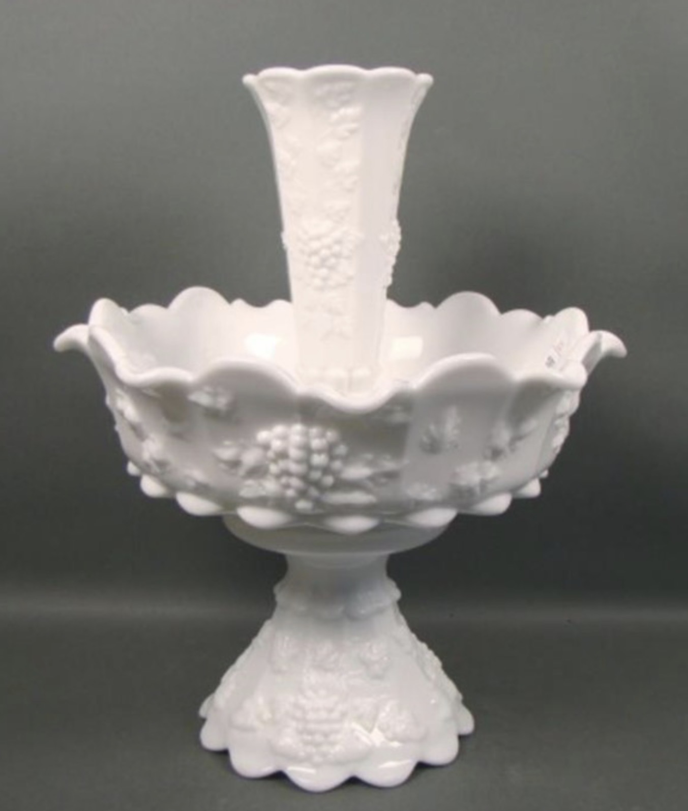 Paneled Grape 3-Piece Epergne