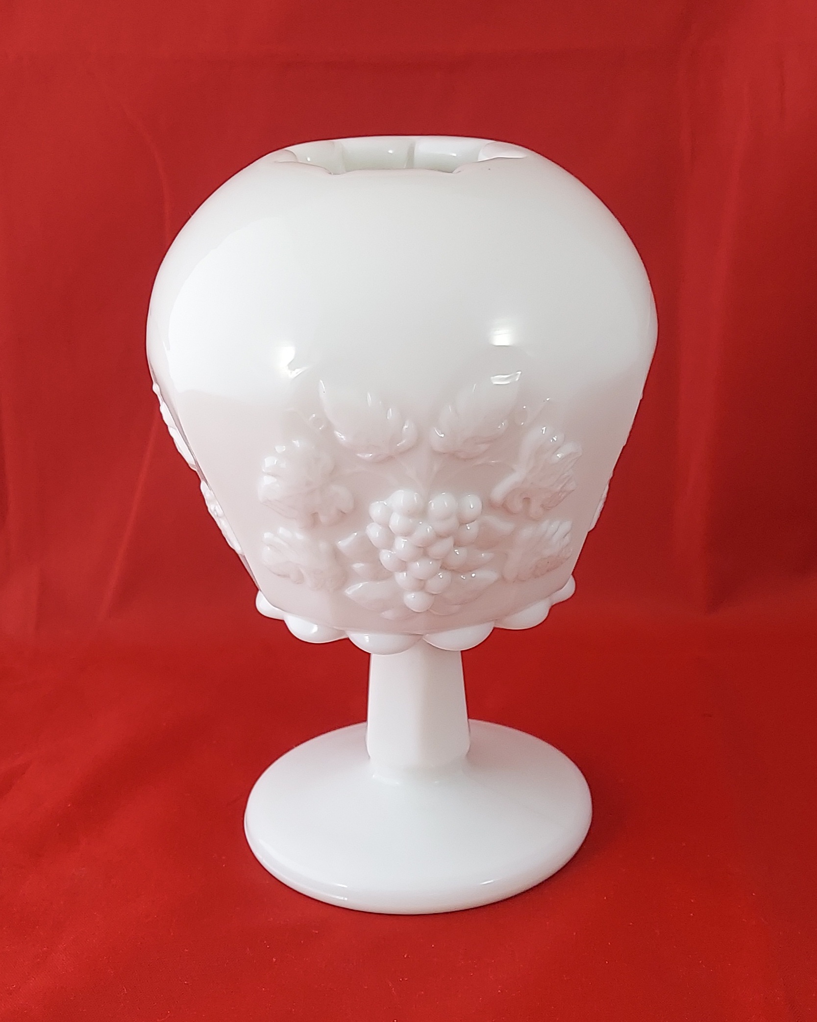 Ivy ball vase