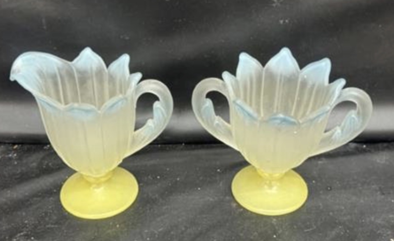 Lotus Creamer and Sugar