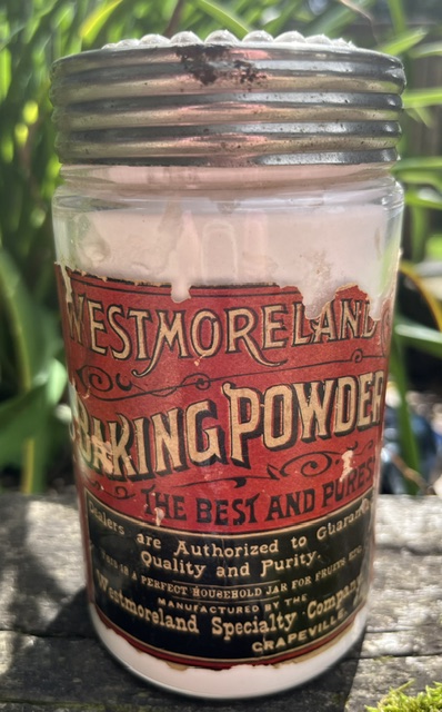 Westmoreland Specialty Baking Soda Condiment Jar with Glass Screw On Lid